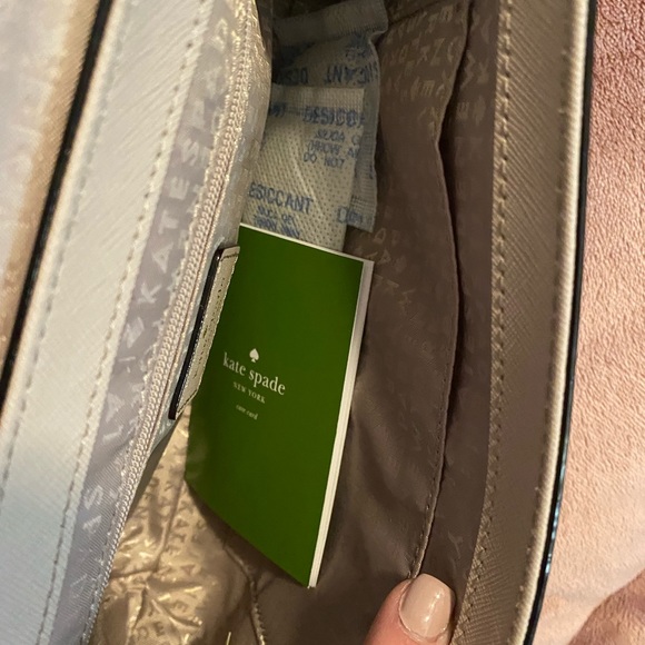 Kate spade leather crossbody bag - Picture 4 of 10